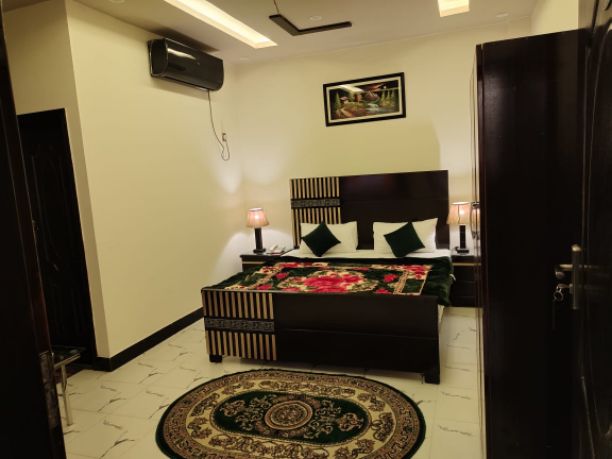 Executive Lodges Layyah